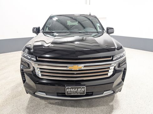 Used 2023 Chevrolet Suburban High Country w/ Premium Package 2 image 8