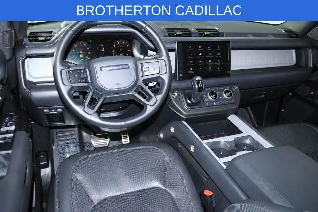 Used 2025 Land Rover Defender 130 V8 AWD/4WD image 28