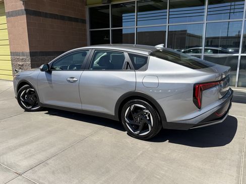 Used 2025 Kia K4 EX FWD image 5