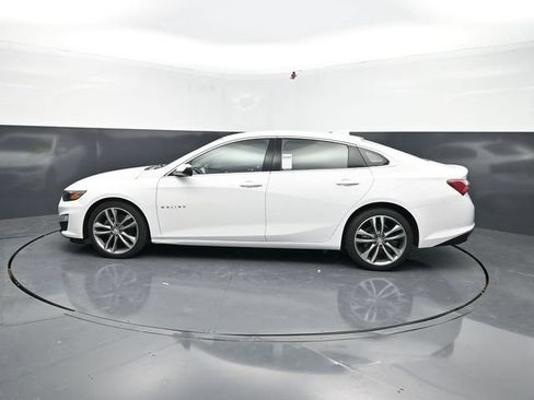 Used 2022 Chevrolet Malibu LT FWD image 4