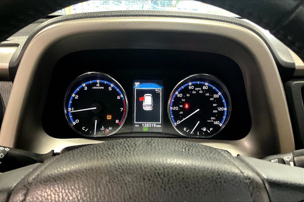 Used 2016 Toyota RAV4 XLE AWD/4WD image 13