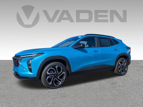 New 2025 Chevrolet Trax RS w/ Driver Confidence Package image 2