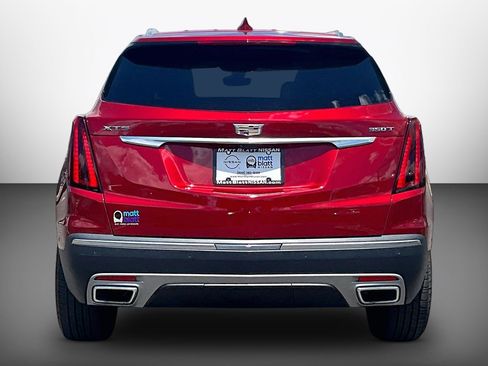 Used 2022 Cadillac XT5 Premium Luxury w/ Technology Package FWD image 3