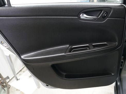 Used 2007 Chevrolet Impala LT FWD image 30