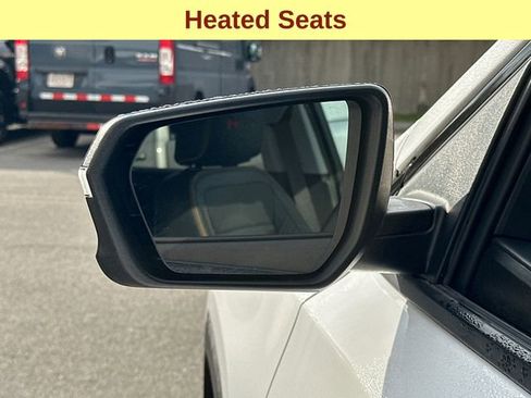 Used 2023 GMC Terrain AT4 image 8