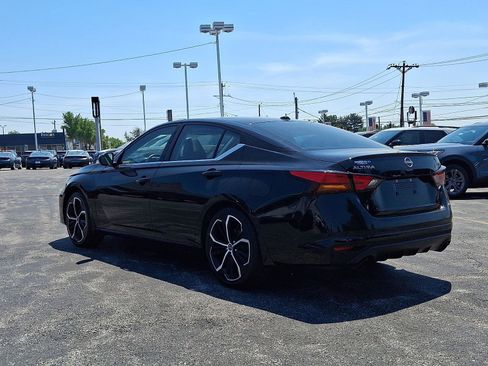 Used 2024 Nissan Altima 2.5 SR w/ SR Premium Package FWD image 4