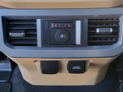 Used 2024 Ford F250 Lariat w/ FX4 Off-Road Package image 21