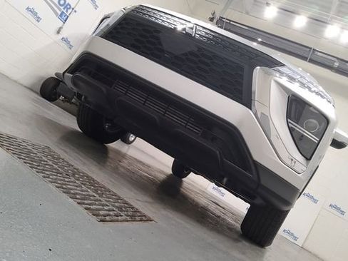 Used 2022 Mitsubishi Eclipse Cross ES FWD image 44