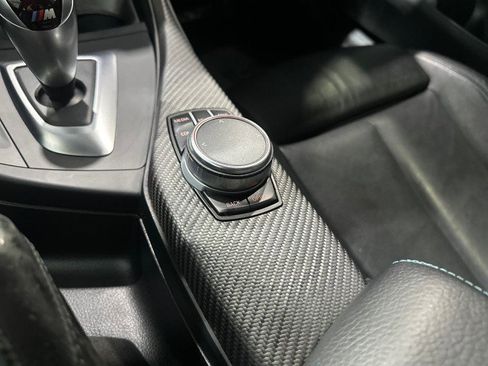 Used 2017 BMW M2 RWD image 58