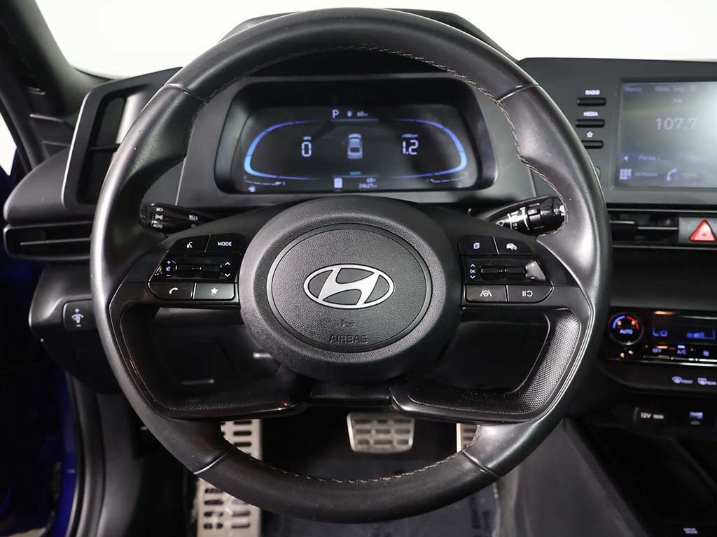 Used 2025 Hyundai Elantra Sport w/ Cargo Package FWD image 33