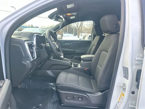 Used 2024 GMC Canyon Elevation w/ Convenience Package image 21