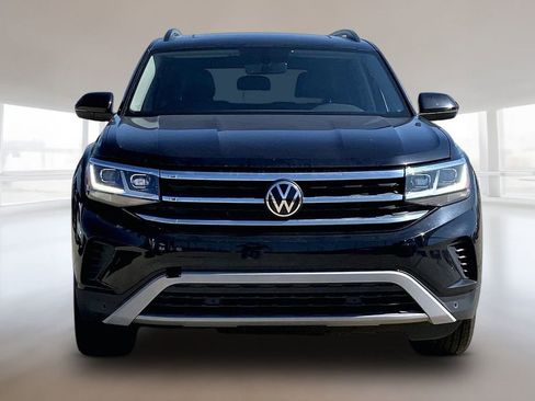 Certified 2025 Volkswagen Atlas SE AWD/4WD image 3