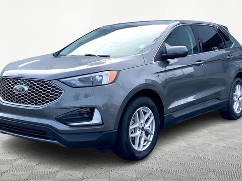 Used 2024 Ford Edge SEL image 3