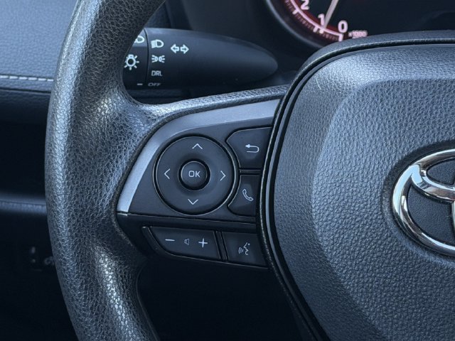 Certified 2025 Toyota RAV4 LE AWD/4WD image 15