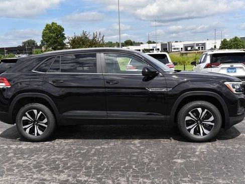 New 2026 Volkswagen Atlas Cross Sport SE AWD/4WD image 5