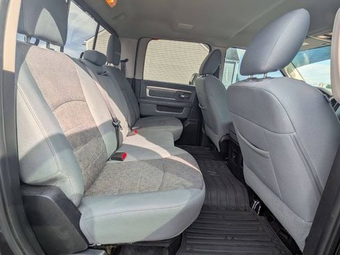 Used 2017 RAM 2500 Big Horn w/ Sport Appearance Group AWD/4WD image 24