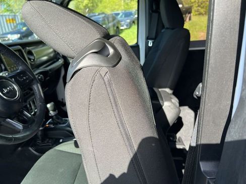 Used 2023 Jeep Wrangler Sport AWD/4WD image 24