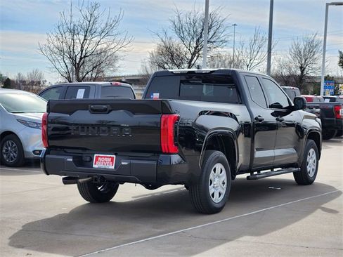 New 2026 Toyota Tundra SR image 3