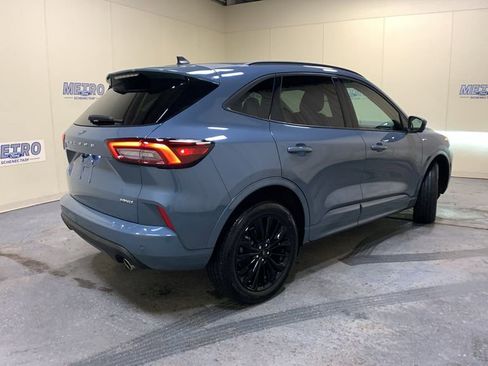 Used 2023 Ford Escape ST-Line Elite image 3