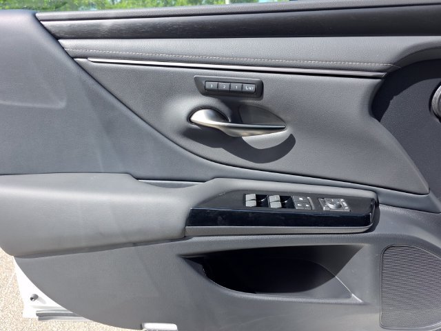 Used 2025 Lexus ES 350 w/ Premium Package FWD image 24
