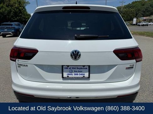 Used 2018 Volkswagen Tiguan SE w/ Panoramic Sunroof Package AWD/4WD image 6