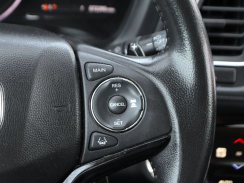 Used 2019 Honda HR-V Touring image 22
