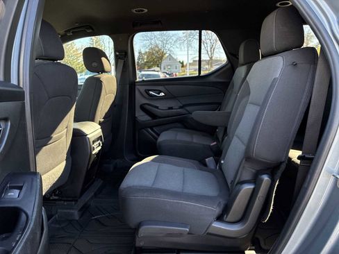 Certified 2023 Chevrolet Traverse LT w/ LPO, Floor Liner Package image 24