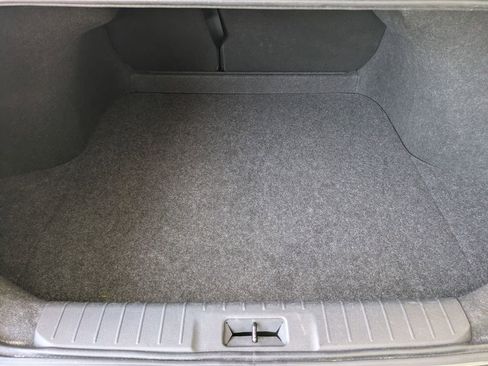 Used 2025 Nissan Sentra SV image 28