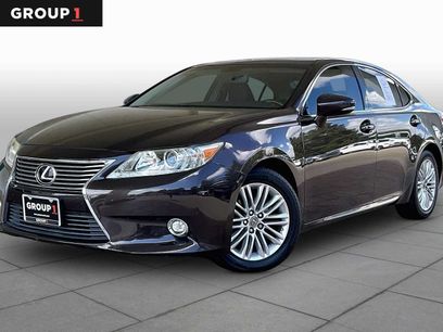 Used 2014 Lexus ES 350 w/ Luxury Package
