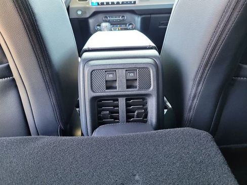 New 2026 Ford Bronco Outer Banks w/ Sasquatch Package AWD/4WD image 11