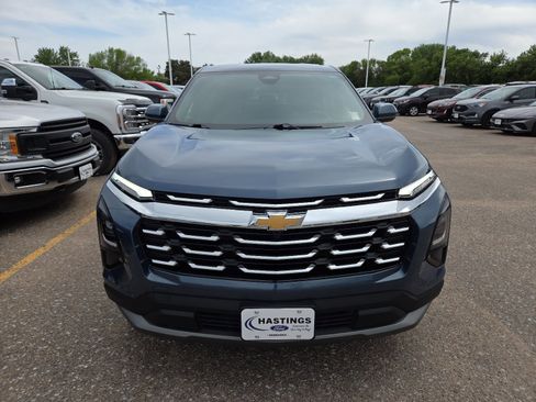 Used 2026 Chevrolet Equinox LT w/ Convenience Package II AWD/4WD image 11