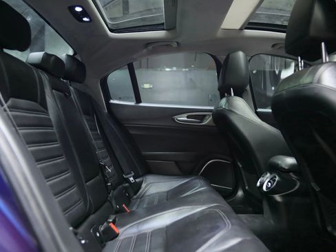 Used 2017 Alfa Romeo Giulia Ti w/ TI 19" Sport Package image 26