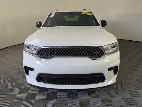 Certified 2024 Dodge Durango SXT image 2