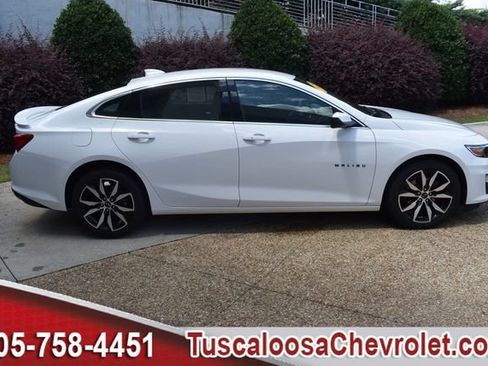 Used 2025 Chevrolet Malibu RS FWD image 11