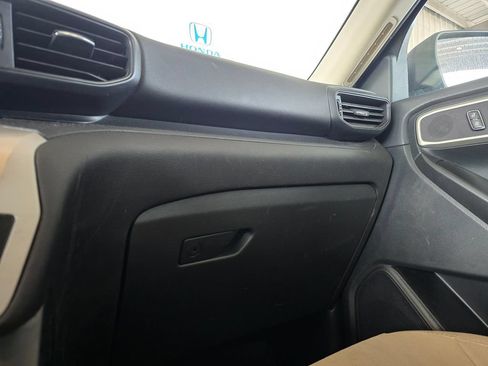 Used 2023 Ford Explorer 2WD image 18