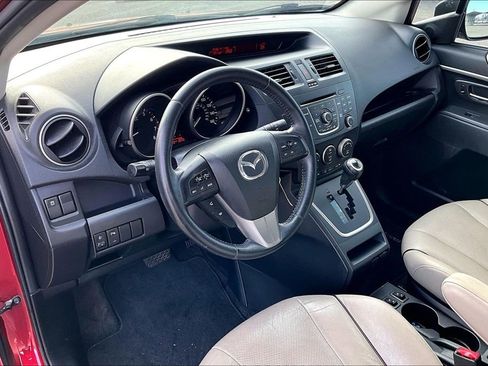 Used 2013 MAZDA MAZDA5 Grand Touring image 17
