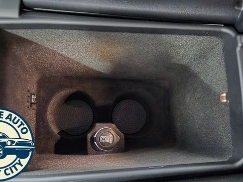 Used 2019 Maserati Levante Base image 21