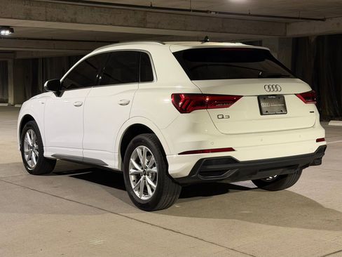 Used 2023 Audi Q3 2.0T Premium w/ Convenience Package AWD/4WD image 3