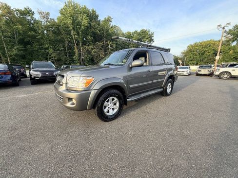 Used 2007 Toyota Sequoia SR5 AWD/4WD image 38
