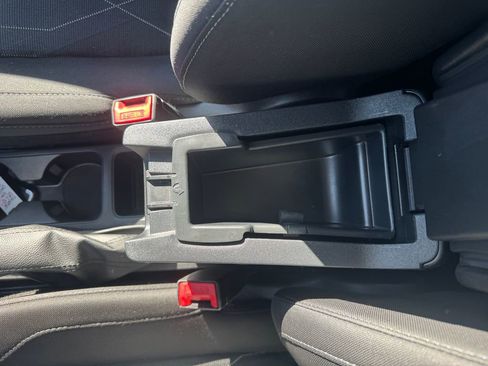 Used 2018 Ford EcoSport SE w/ SE Convenience Package image 30