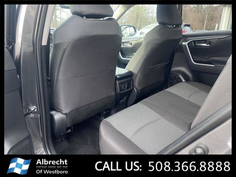Used 2025 Toyota RAV4 XLE image 12