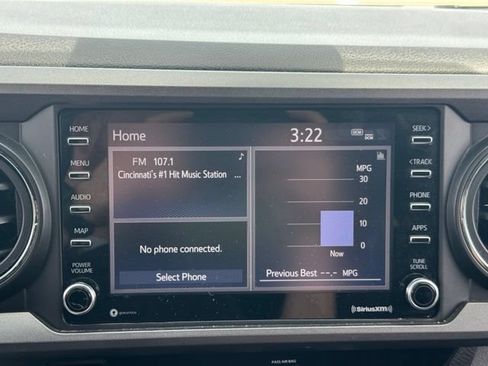 Used 2020 Toyota Tacoma TRD Sport w/ Technology Package AWD/4WD image 20
