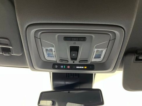 Used 2023 GMC Sierra 1500 SLT w/ SLT Premium Package image 18