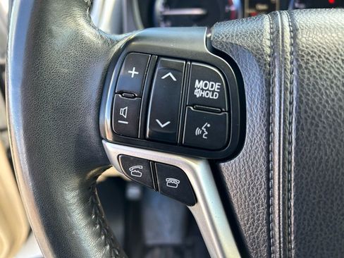 Used 2015 Toyota Highlander Limited image 14