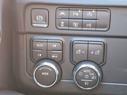 New 2025 Chevrolet Tahoe Premier image 18