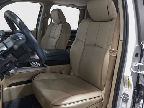 Used 2018 RAM 2500 Limited image 31