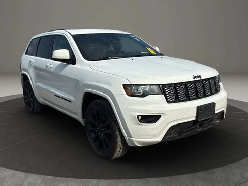 Used 2021 Jeep Grand Cherokee Laredo X AWD/4WD image 11