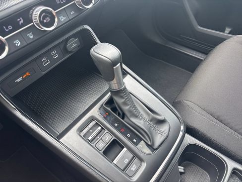 Used 2025 Honda CR-V EX image 20
