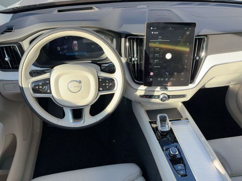 New 2026 Volvo XC60 B5 Ultra w/ Protection Package Premier image 27