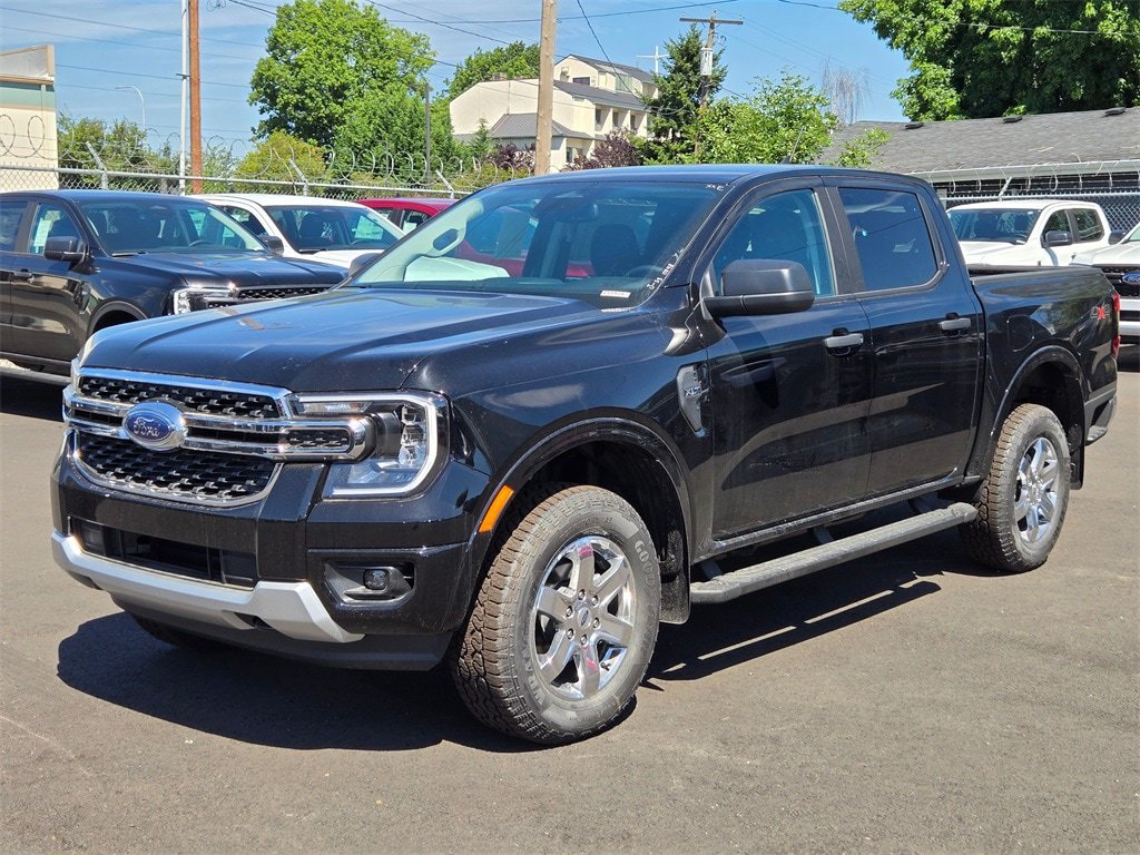 New 2025 Ford Ranger XLT w/ Chrome Accent Package AWD/4WD image 1